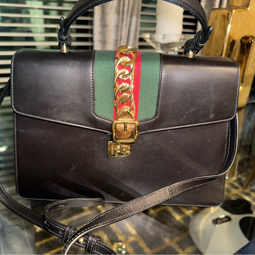 Gucci Black Leather Shoulder Bag with Gold Chain